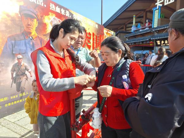 安徽肥东：春节“志愿红”绘就最美文旅风景线