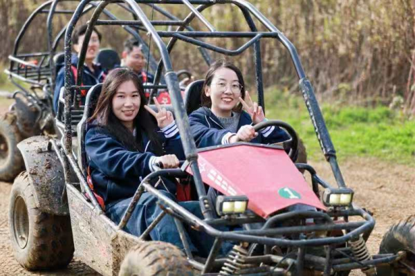 安徽肥东：千年古镇变身“潮玩”乐园