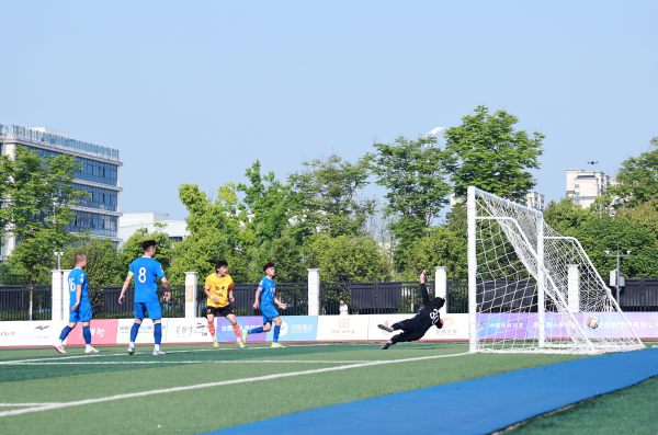 肥东队3:1力克高新区队，豪取主场三连胜跻身积分榜第二位